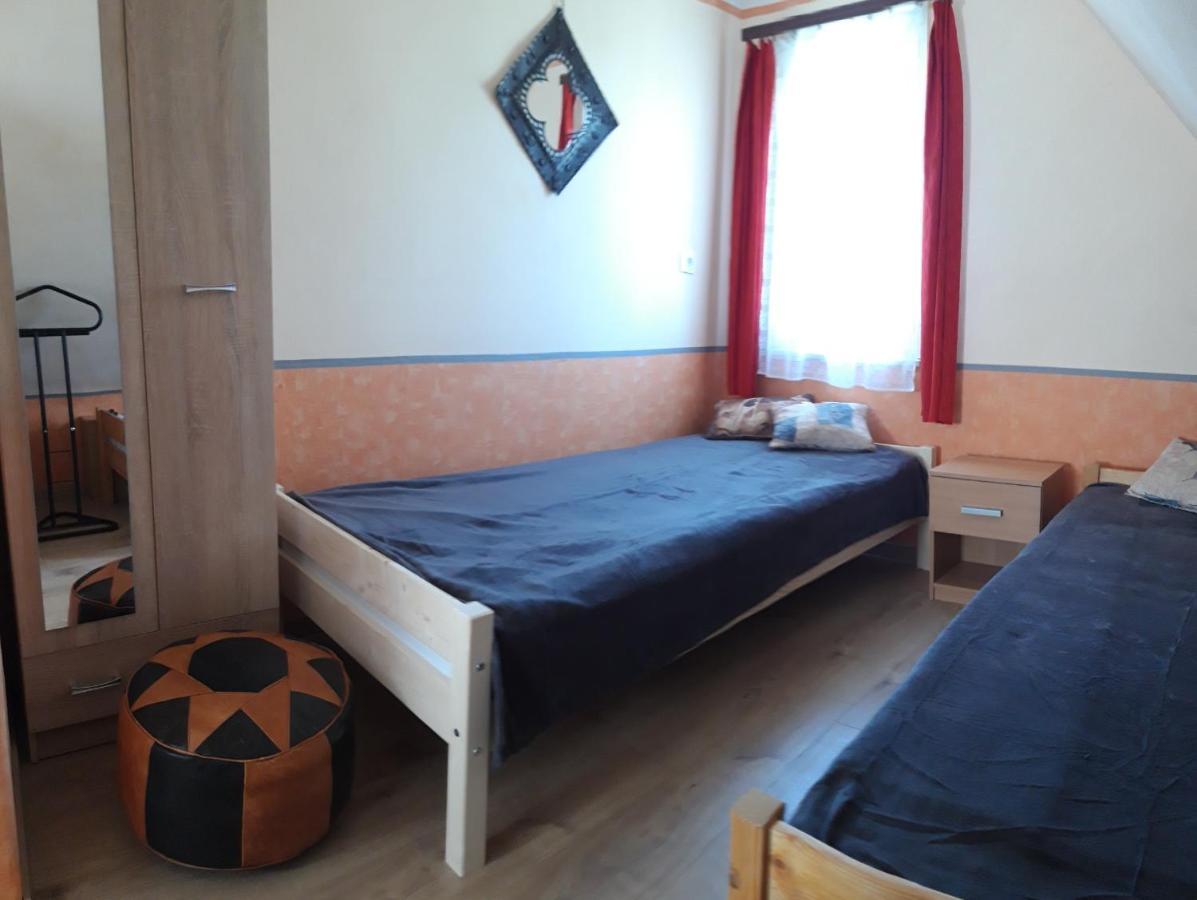 Arany Apartman Zsory Mezőkövesd エクステリア 写真
